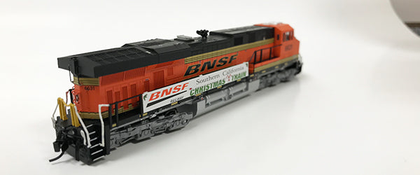 N Detailed GEVO - BNSF #6631 Christmas