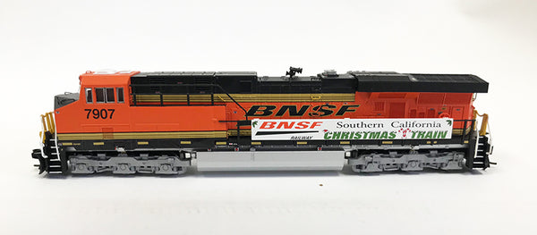 N Detailed GEVO - BNSF #7907 Christmas