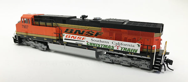 N Detailed GEVO - BNSF #7907 Christmas
