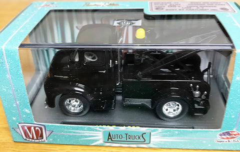 S 1956 Ford COE Tow Truck - Black