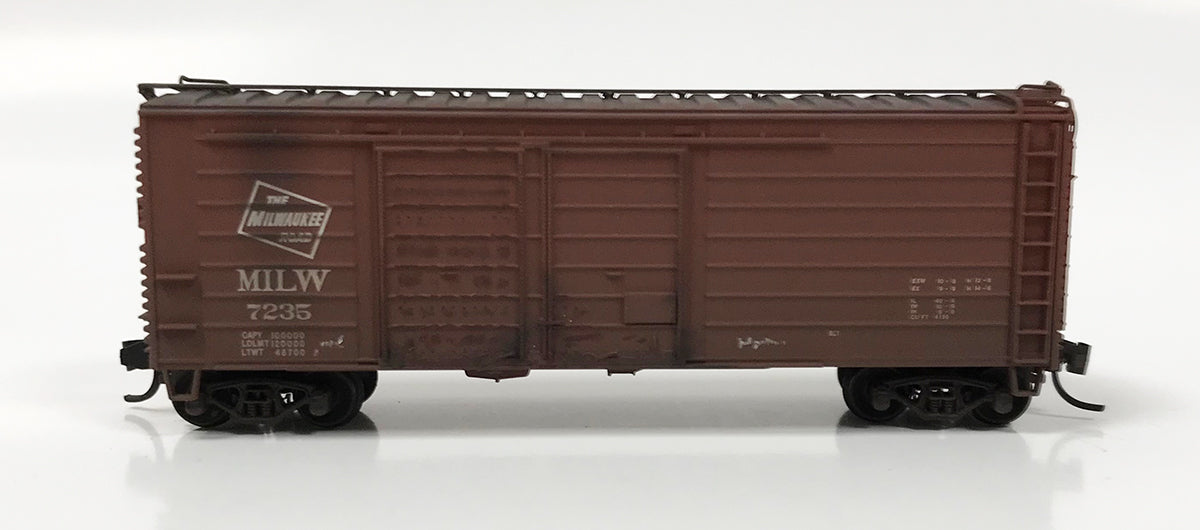 N Custom Weathered Boxcar/ Milw Rd 7235